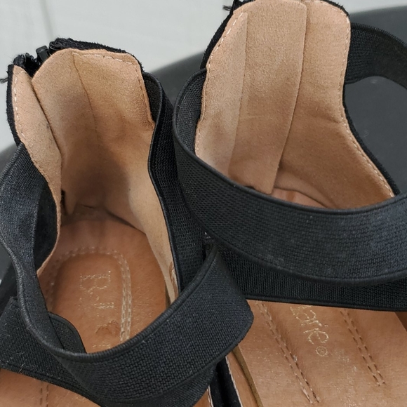 Black suede flats - Picture 7 of 7